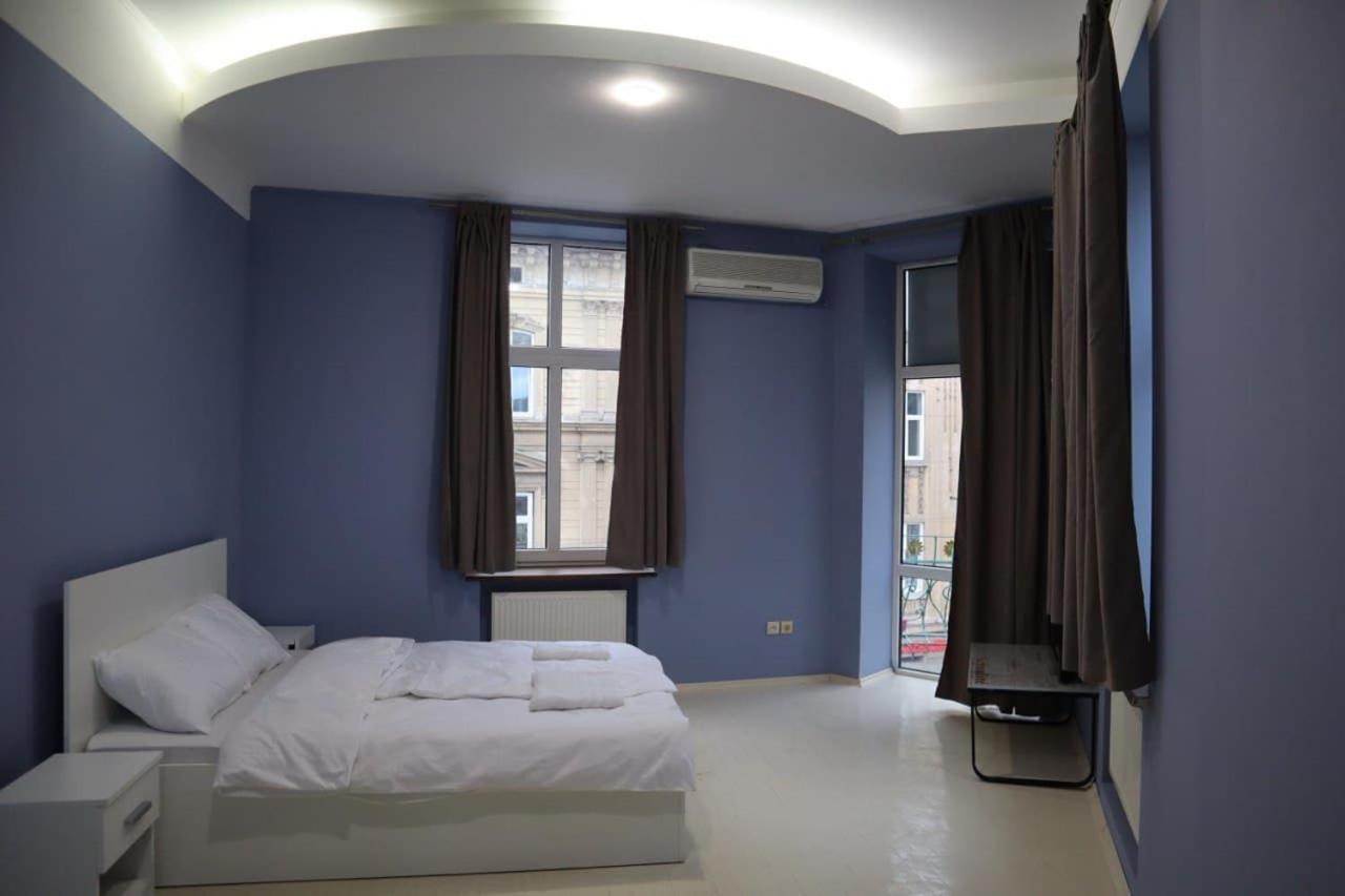Hostel If *